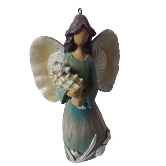 Angels holding Seashell & Sea Horse Angels Figurines Ornaments Set Of 2 - Picture 6 of 7